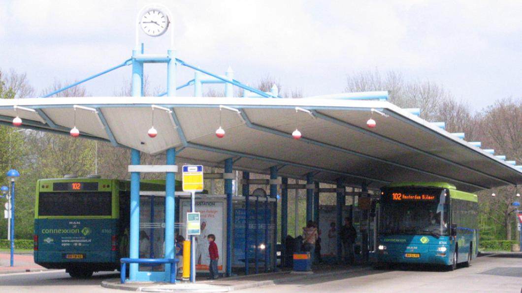 Busstation Huizen Busstation